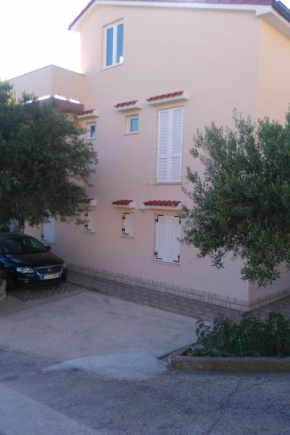 Apartments with a parking space Banjol, Rab - 4956